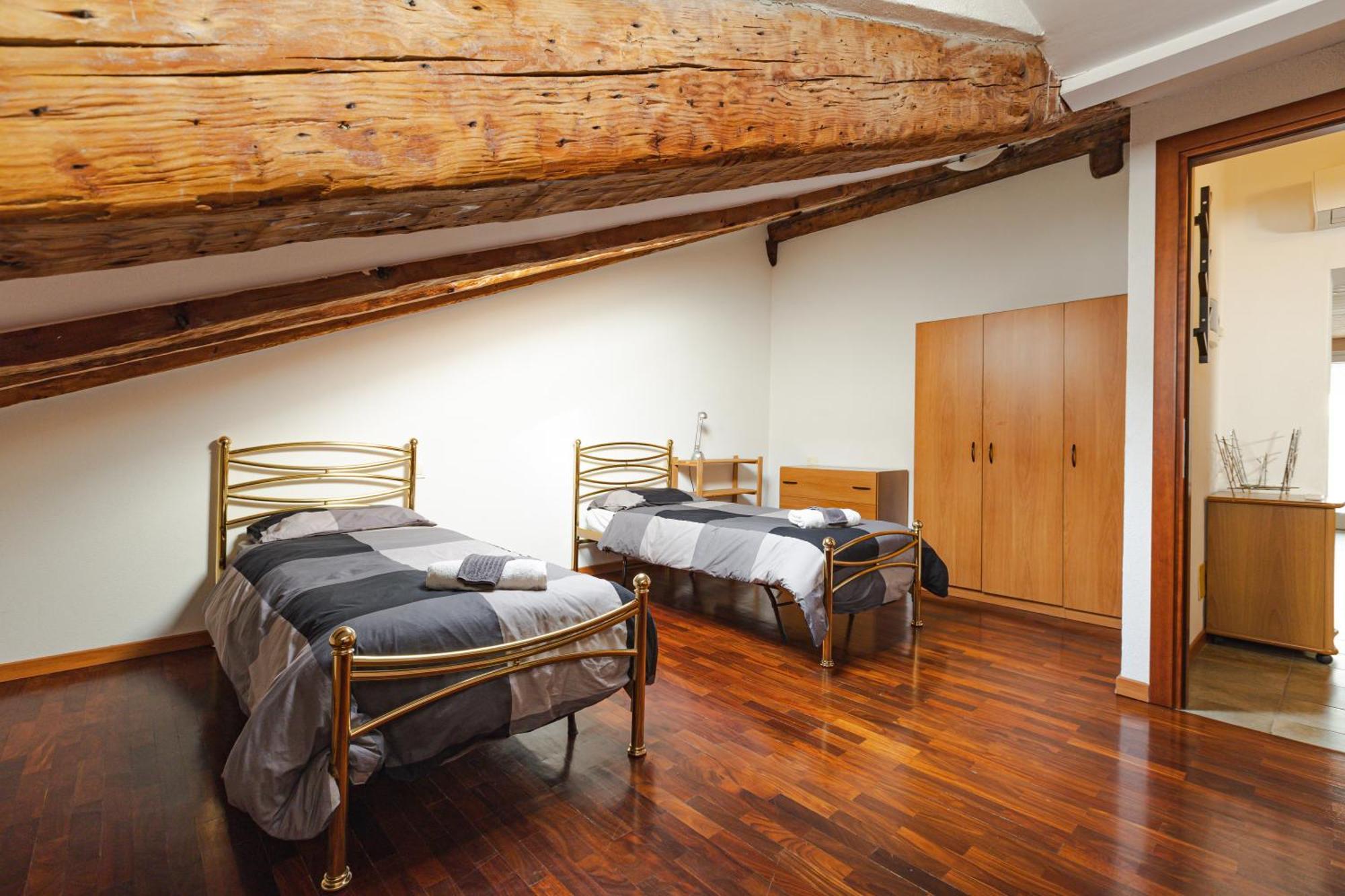 Mansarda Piazza Venezia Appartement Triëst Buitenkant foto